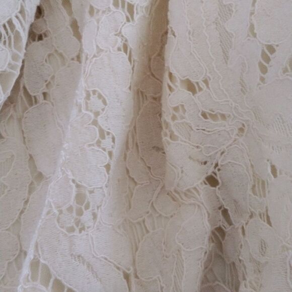 Isaac Mizrahi Lace Top - Picture 7 of 9